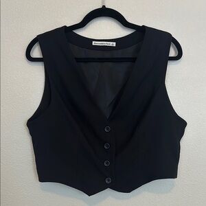 Abercrombie & Fitch Black Sleeveless Crop Top